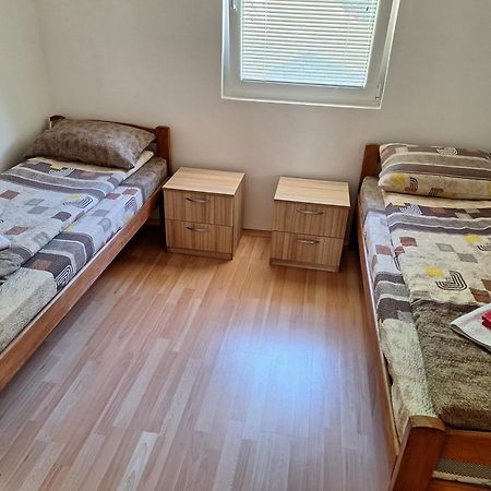 Апартаменты Apartman Ognjenovic Плужине Экстерьер фото