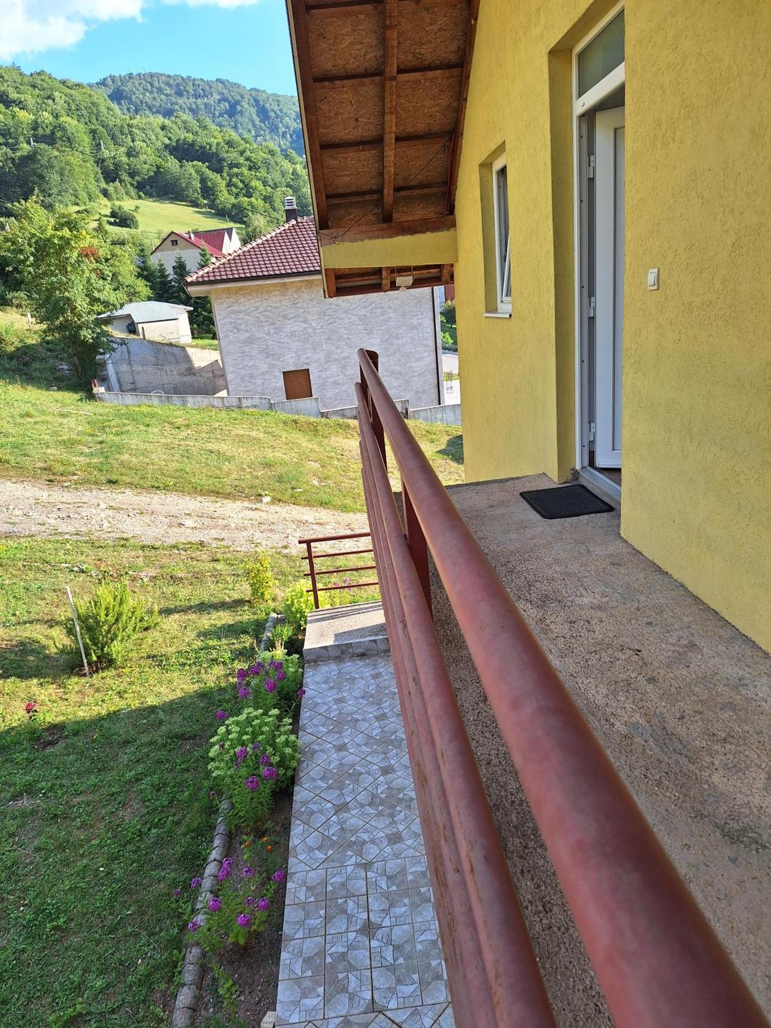 Апартаменты Apartman Ognjenovic Плужине Экстерьер фото