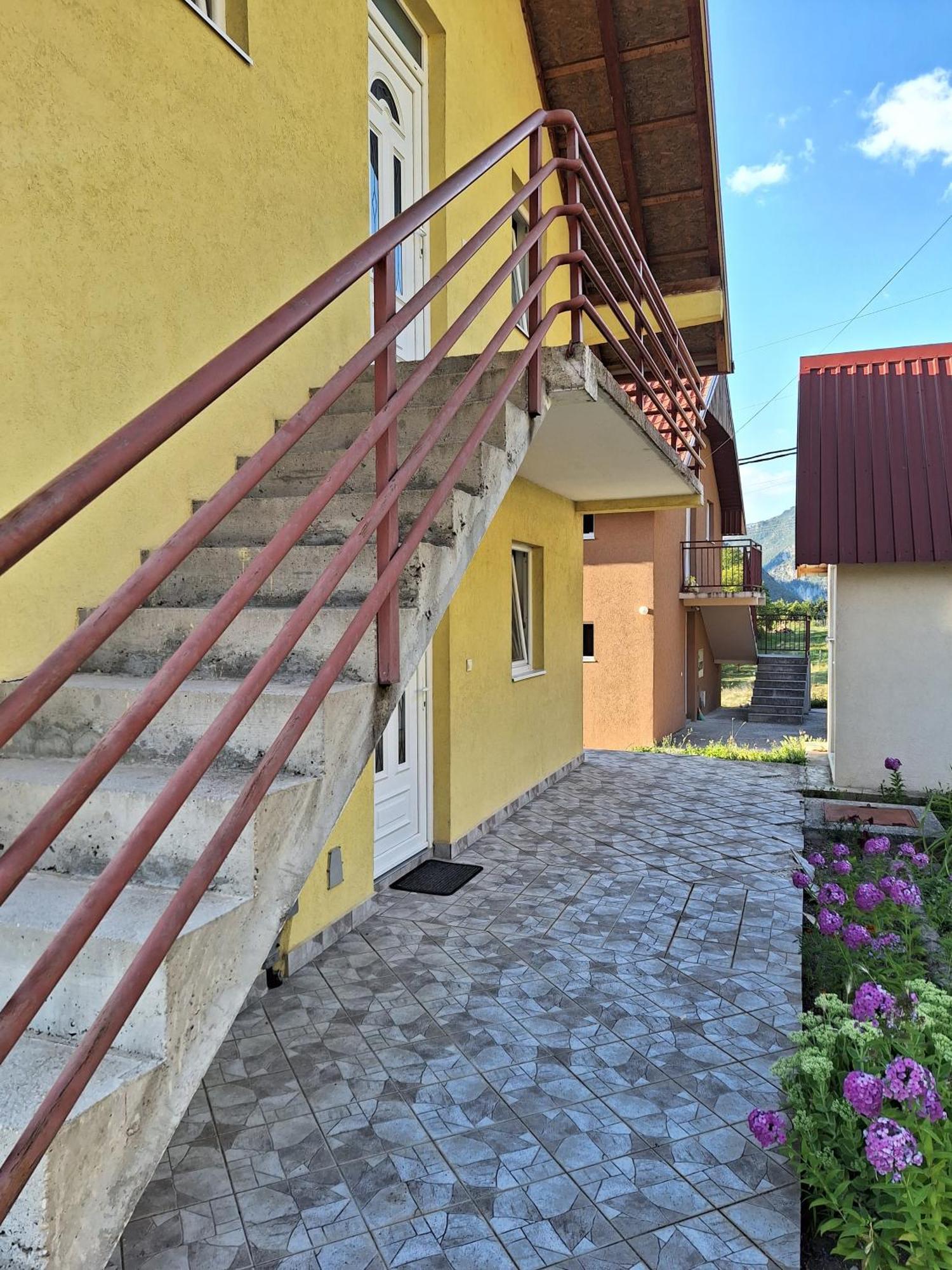 Апартаменты Apartman Ognjenovic Плужине Экстерьер фото