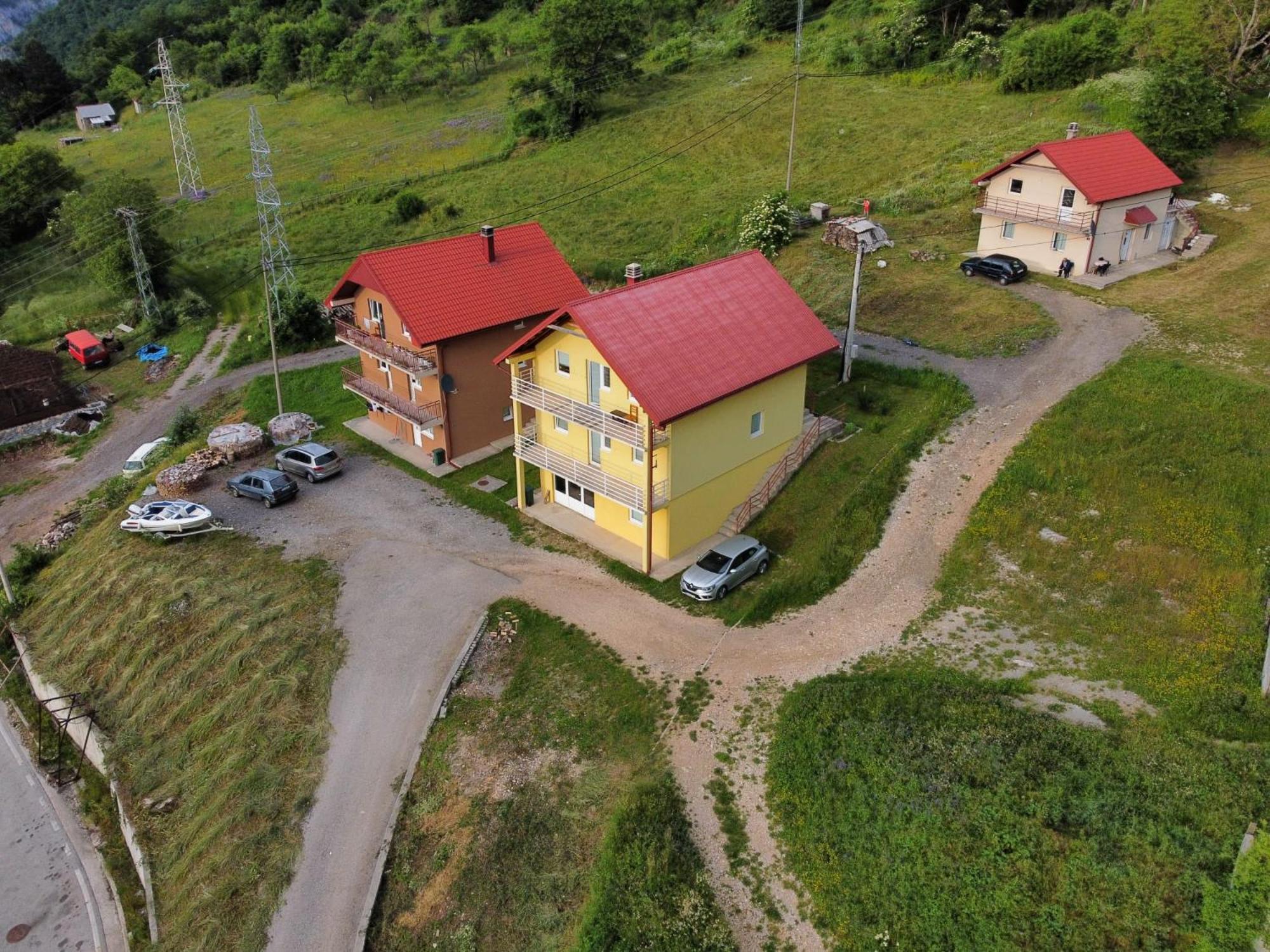 Апартаменты Apartman Ognjenovic Плужине Экстерьер фото